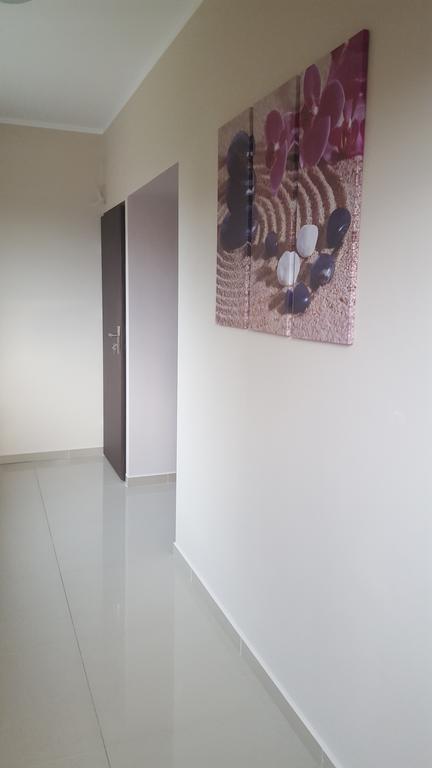 Villa Terra Pruszcz Gdanski ภายนอก รูปภาพ